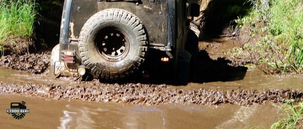 conducir en barro profundo